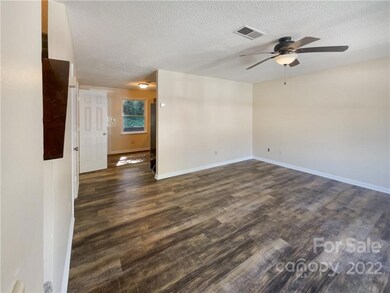 270 N Kelly St unit 270, Statesville, NC 28677 - photo 4