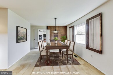 12009 Maycheck Ln, Bowie, MD 20715 - photo 3