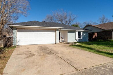 8217 O Brian Way, North Richland Hills, TX 76180 - photo 2