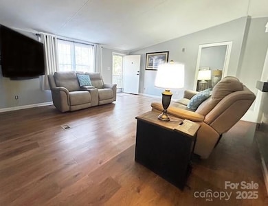 3355 Stony Brook Cir, Newton, NC 28658 - photo 6