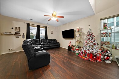 650 Hawley Dr unit 4384, Oswego, IL 60543 - photo 5