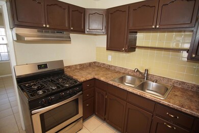 3922 N Piedras St, El Paso, TX 79930 - photo 5