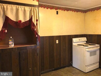 433 Locust St, Reading, PA 19604 - photo 7