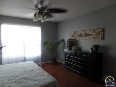109 SE 44th Pkwy, Topeka, KS 66609 - photo 7