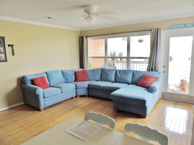 FAMILY ROOM 3