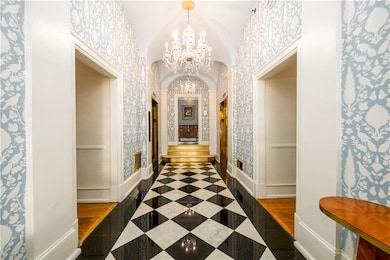 Gorgeous entry! Turn to the hallway on the left to get to Unit 101