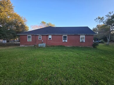 10527 Mary Ln, Manvel, TX 77578 - photo 3