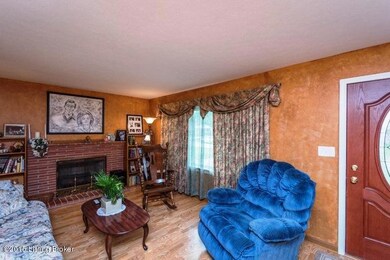 7707 Tip Top Ln, Louisville, KY 40219 - photo 4