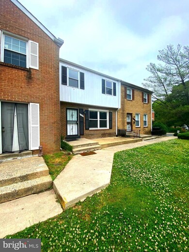 1703 Addison Rd S unit 1705, District Heights, MD 20747 - photo 2