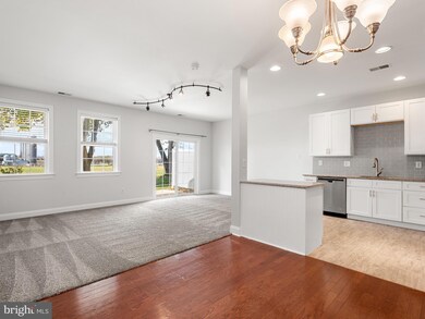 126 Red Oak Ct unit 9, Honey Brook, PA 19344 - photo 5