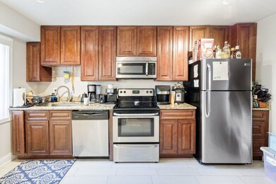 6244 N Francisco Ave unit GBE, Chicago, IL 60659 - photo 5