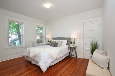 1015 Washington St unit 1, Newtonville, MA 02460 - photo 5