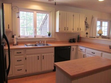 533 Oak St, Sanford, ME 04073 - photo 3