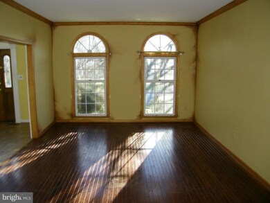 5445 Ashleigh Rd, Fairfax, VA 22030 - photo 2