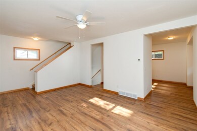 812 9th Ave SW, Cedar Rapids, IA 52404 - photo 3