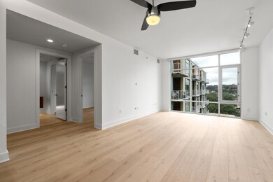 210 Lee Barton Dr unit 517, Austin, TX 78704 - photo 6