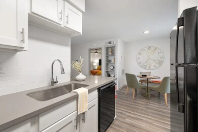 2800 S Dairy Ashford Rd unit 102, Houston, TX 77082 - photo 7