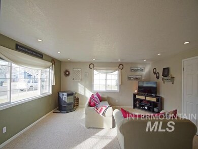 1260 W 8th St, Weiser, ID 83672 - photo 4