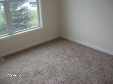 11800 Maplegrove Dr, Holland, MI 49424 - photo 5