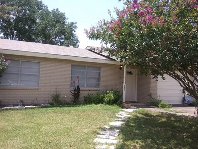 207 Glenmoor Dr, Fredericksburg, TX 78624 - photo 3