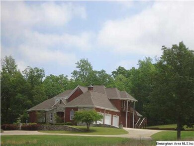 Such a private and georgous setting for a stately 