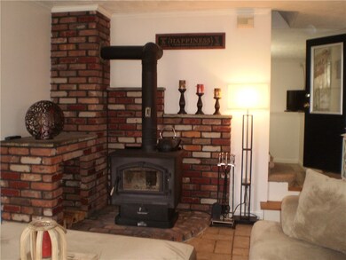 23 Michael St, West Warwick, RI 02893 - photo 7