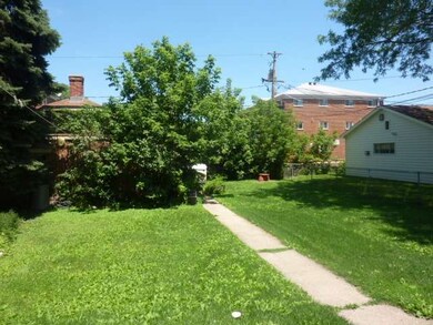 1646 E Walnut Ave, Des Plaines, IL 60016 - photo 4