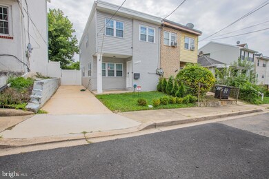 5517 Hunt Place NE, Washington, DC 20019 - photo 2