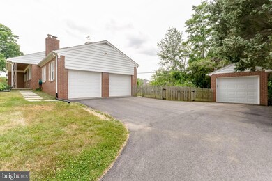 6504 Carroll Highlands Rd, Sykesville, MD 21784 - photo 5