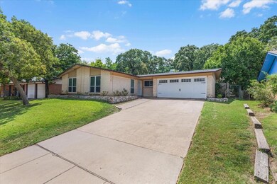 24 Somerset Terrace, Bedford, TX 76022 - photo 2