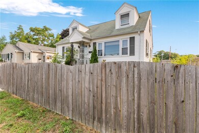 107 Prudence Ave, Providence, RI 02909 - photo 2