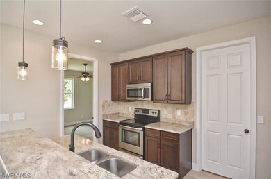 2812 NE 3rd Ave, Cape Coral, FL 33909 - photo 6