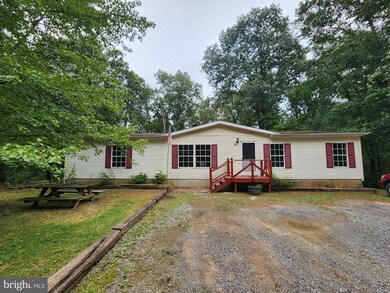 107 Secret Oaks Ln, Hedgesville, WV 25427 - photo 2