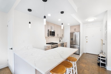 201 St Pauls Ave unit 3W, Jc, Journal Square, NJ 07306 - photo 3