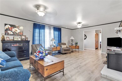 14442 Woodland Dr, Victorville, CA 92395 - photo 7