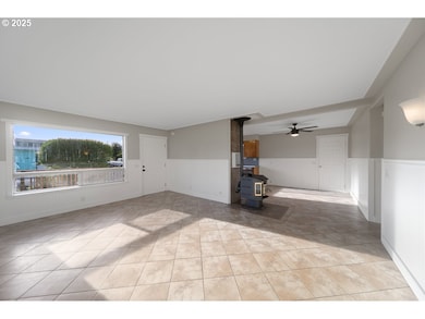 665 Front St, Gardiner, OR 97441 - photo 6