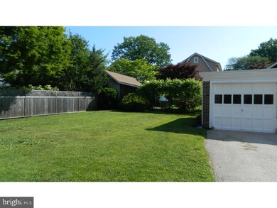 2133 Chestnut Ave, Ardmore, PA 19003 - photo 2