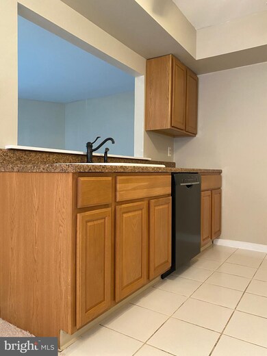 911 Gregorys Way, Voorhees, NJ 08043 - photo 4