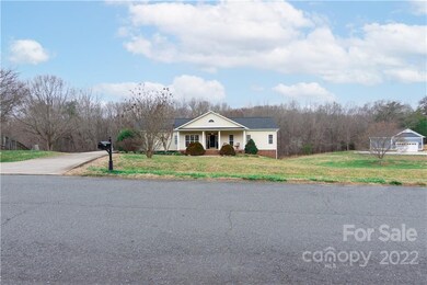 6134 Waters Edge Dr, Midland, NC 28107 - photo 7