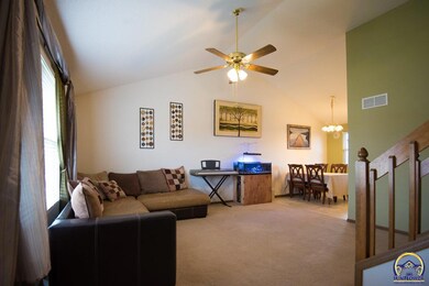 1727 SW Stone Crest Dr, Topeka, KS 66615 - photo 2