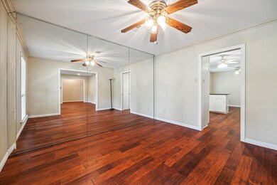 12130 Queensbury Ln, Houston, TX 77024 - photo 5