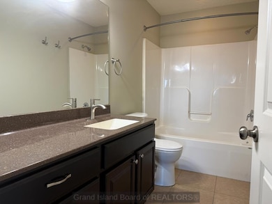 204 Cherokee Ave S, Grand Island, NE 68803 - photo 7