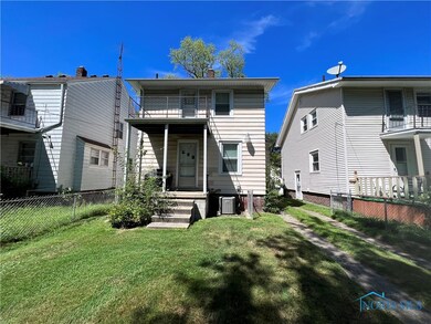 2021 Mansfield Rd, Toledo, OH 43613 - photo 3