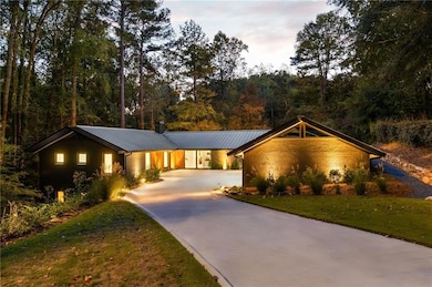 585 Amberidge Trail NW, Atlanta, GA 30328 - photo 4