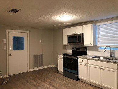 1310 S 5th St, Bonham, TX 75418 - photo 4