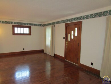 1328 SW Wayne Ave, Topeka, KS 66604 - photo 3