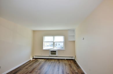 43 Crescent St unit 11, Stamford, CT 06906 - photo 3