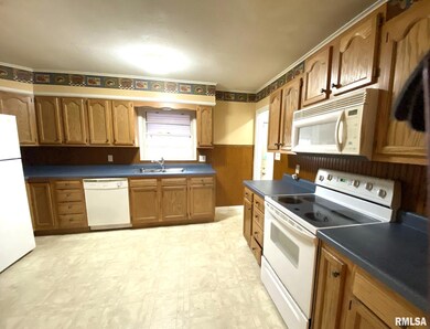 2545 Burton Dr, Springfield, IL 62703 - photo 6