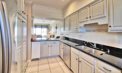 2 Kitchen 3