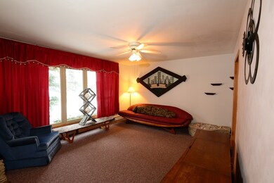 1921 S Tures Ln, Des Plaines, IL 60018 - photo 2